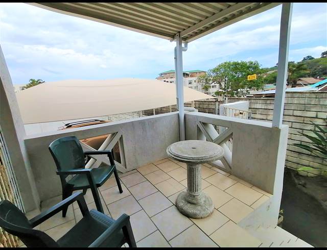 2 BEDROOM TOWNHOUSE FOR SALE IN MARGATE BEACH